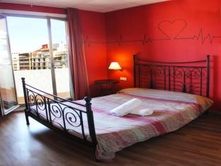 Hostel-Twinis