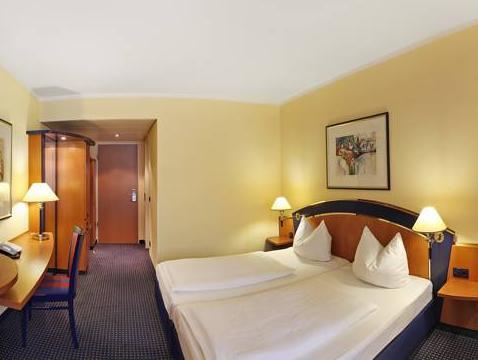 Business Double Room incl. Breakfast - Free WiFi access - Breakfast included