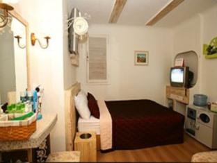 Standard Double With Breakfast - Free WiFi access - Breakfast included