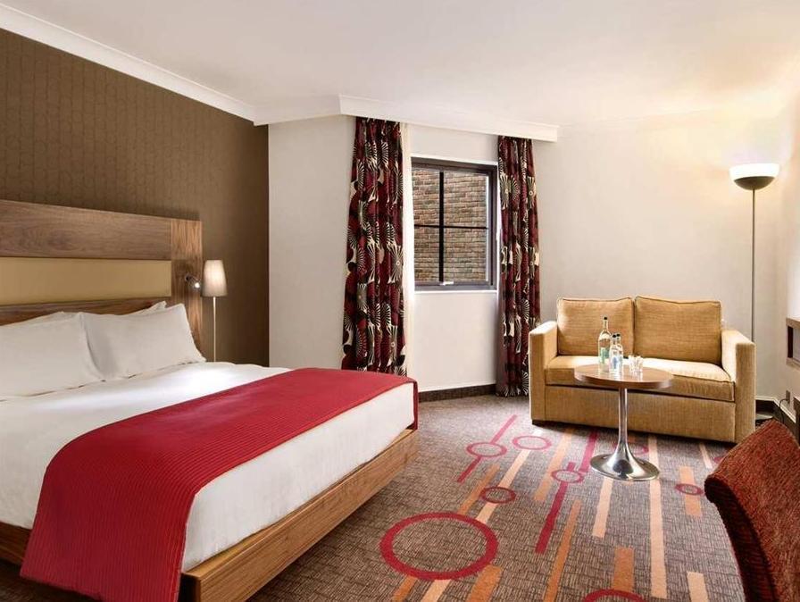 Hotel-Hilton