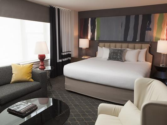 Junior Queen Suite - Best price guarantee