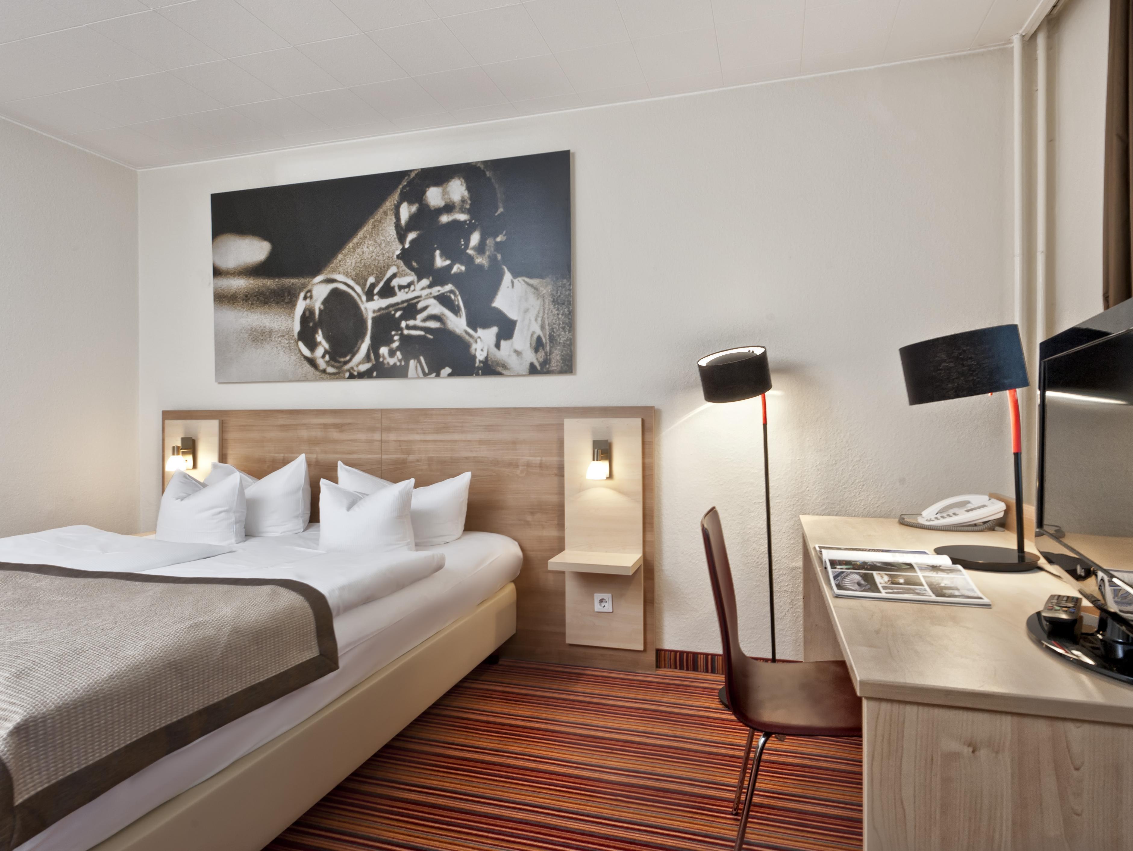 TRYP
