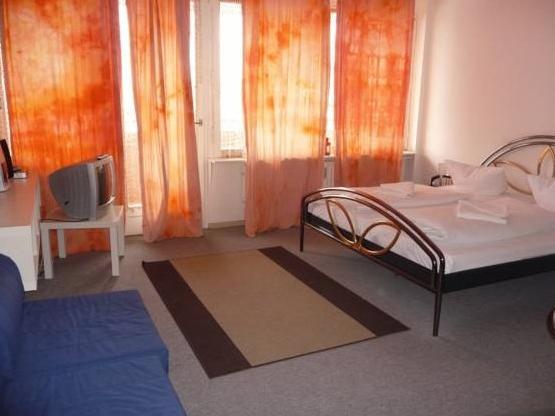 Apartments-Apartment
