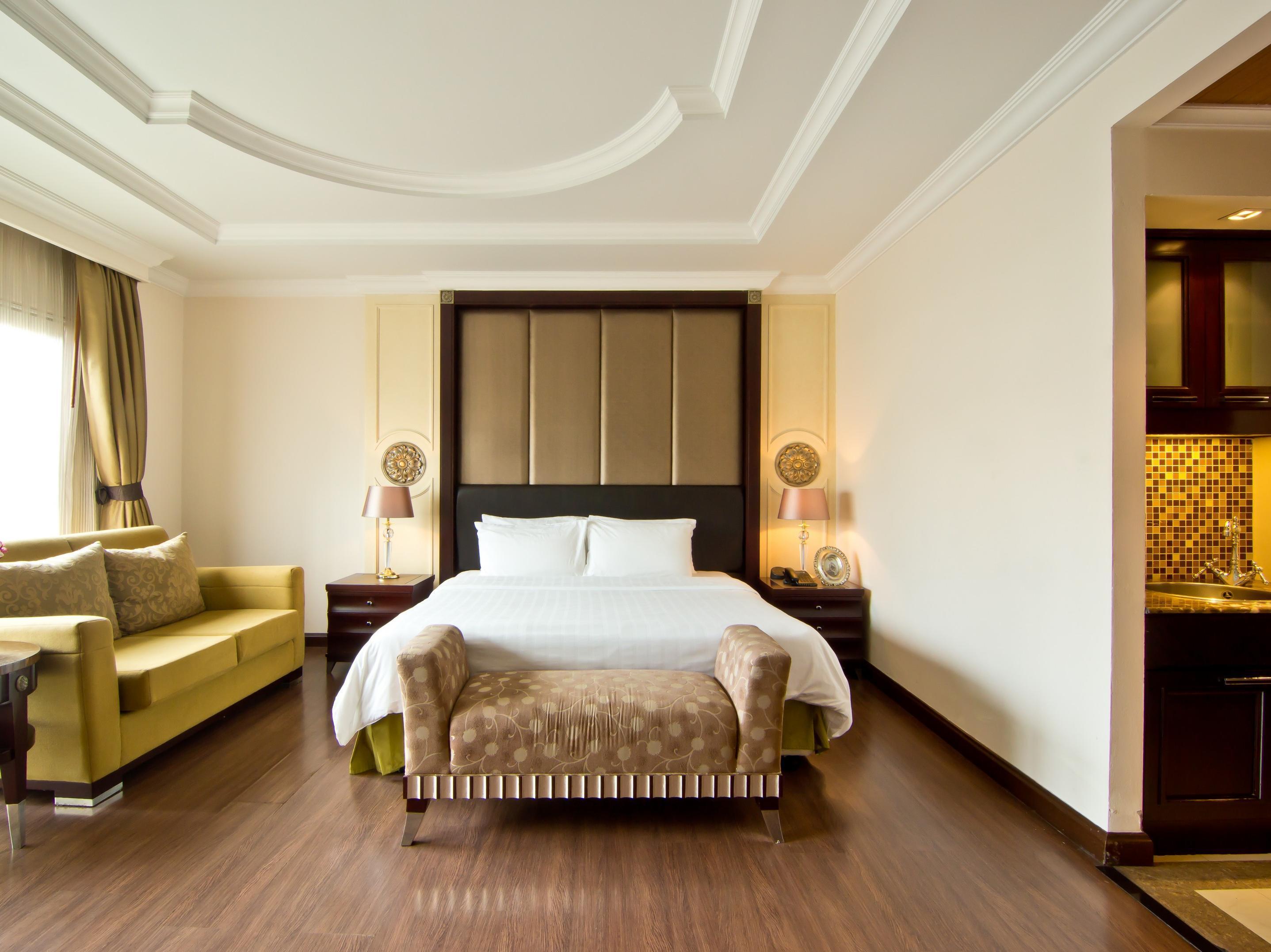 Hotel-1