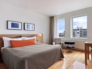 Queen Hilton Room - Best price guarantee