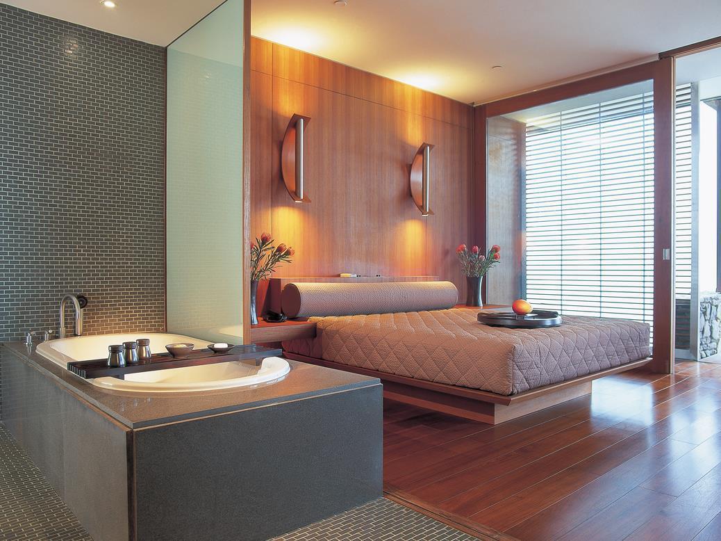 Hotel-Lake