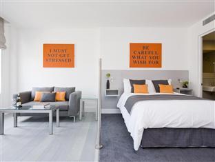 Premier Studio Suite - Free WiFi access