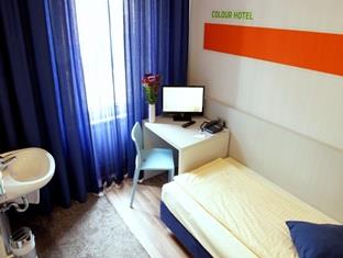Single Room with Shared Bathroom Non-Refundable - Free WiFi access