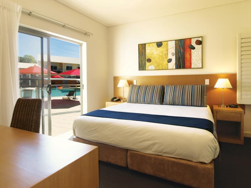 Hotel-Hotel