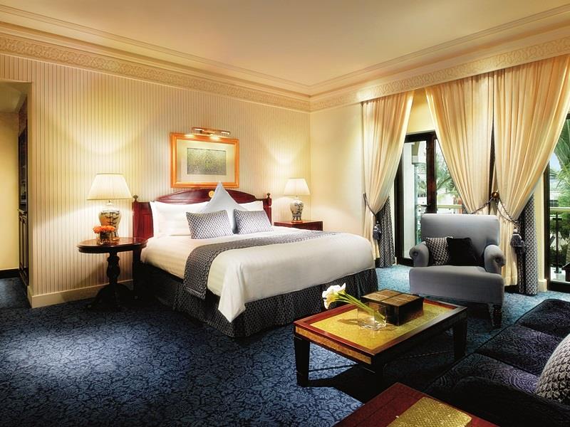 Ritz-Carlton
