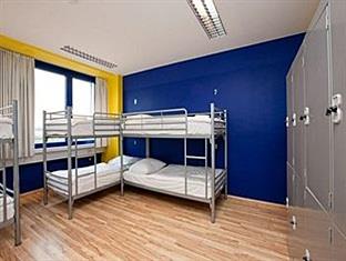 Roomis