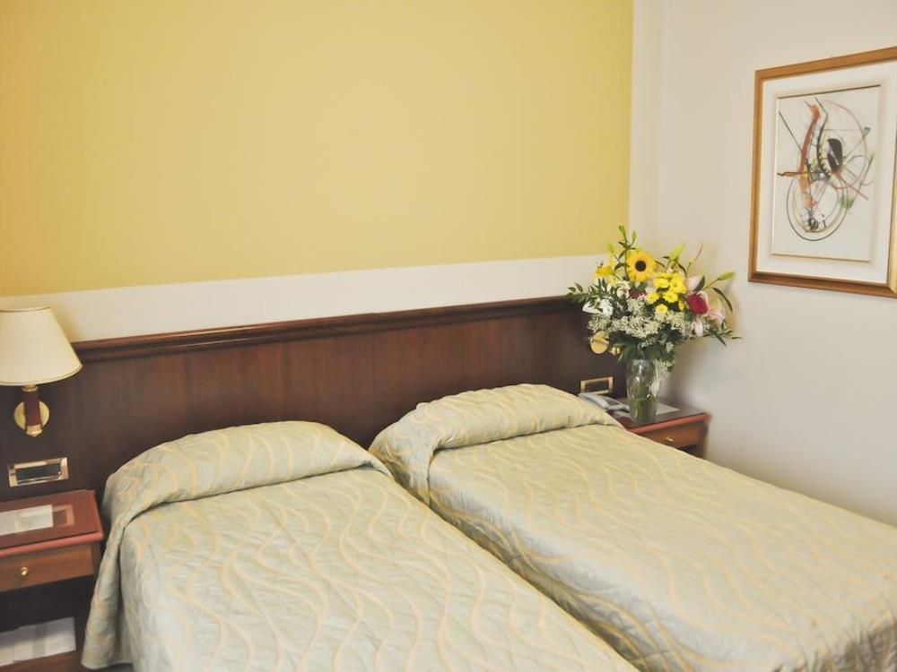 Hotel-Triple