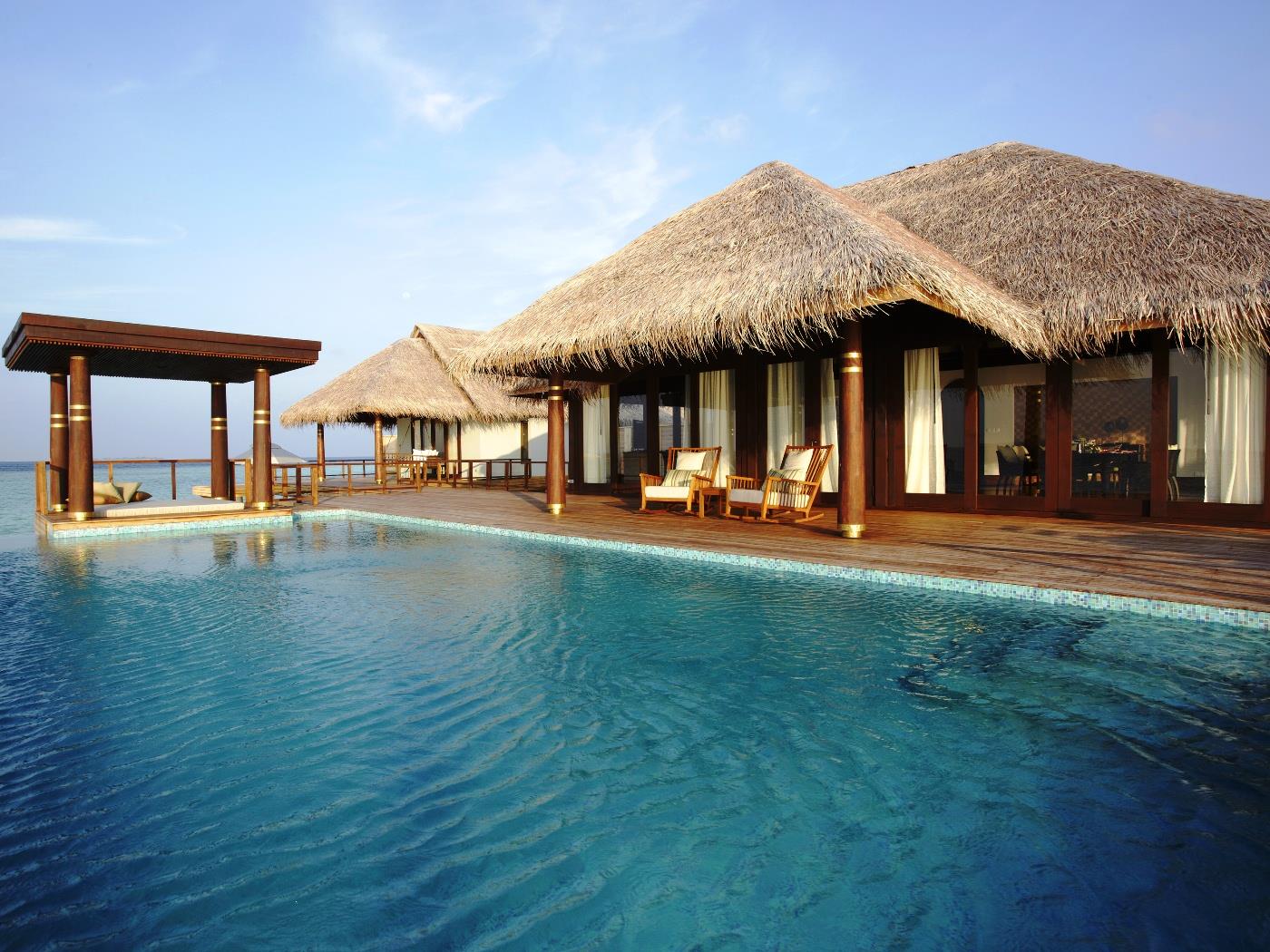 Two Bedroom Over Water Pool Residence - Free WiFi access - Breakfast included