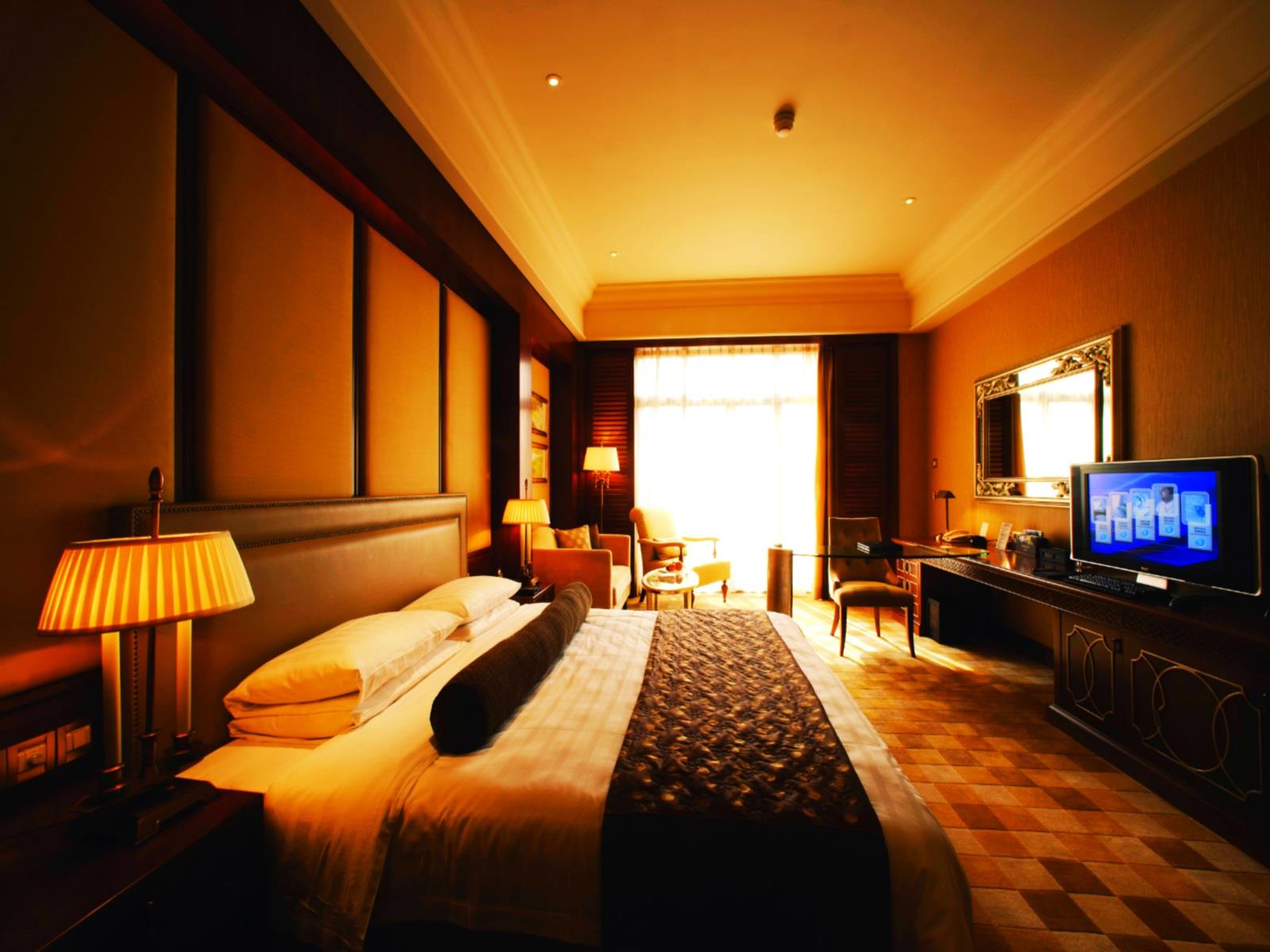 Hotel-1