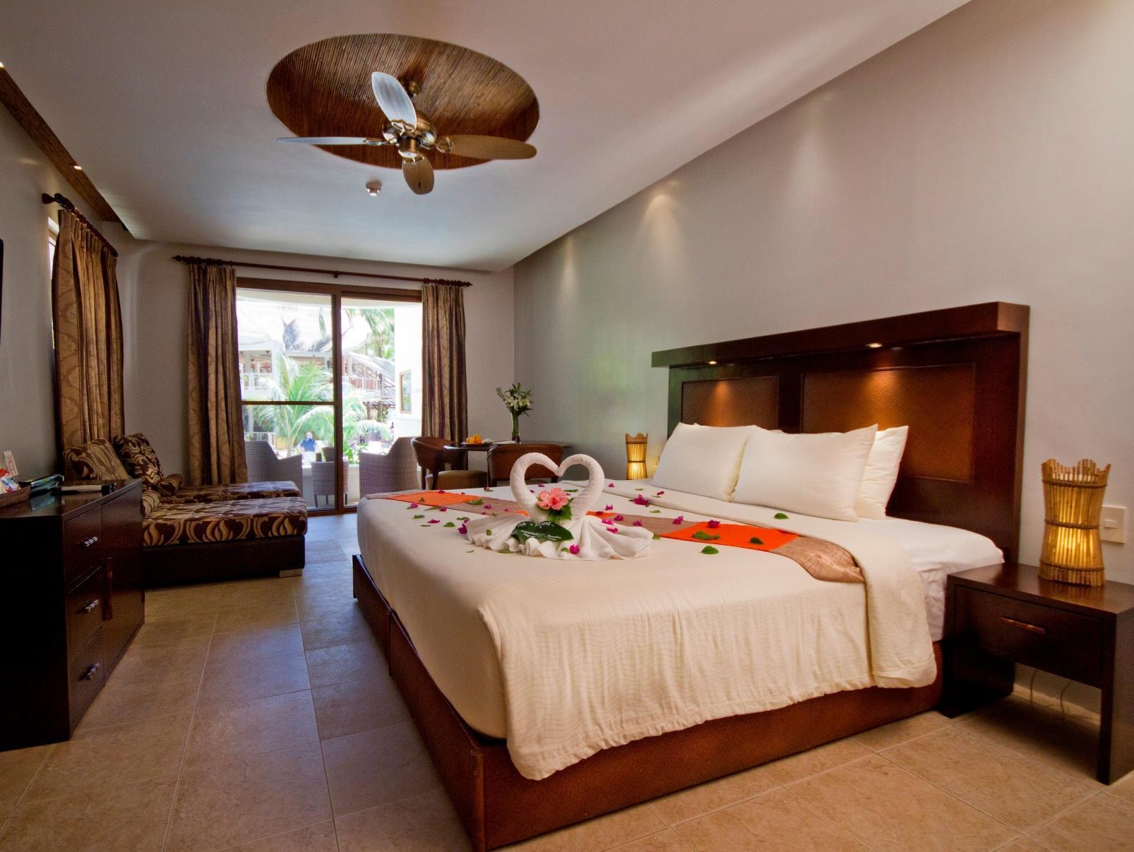 Premier Room - Free WiFi access - Breakfast included