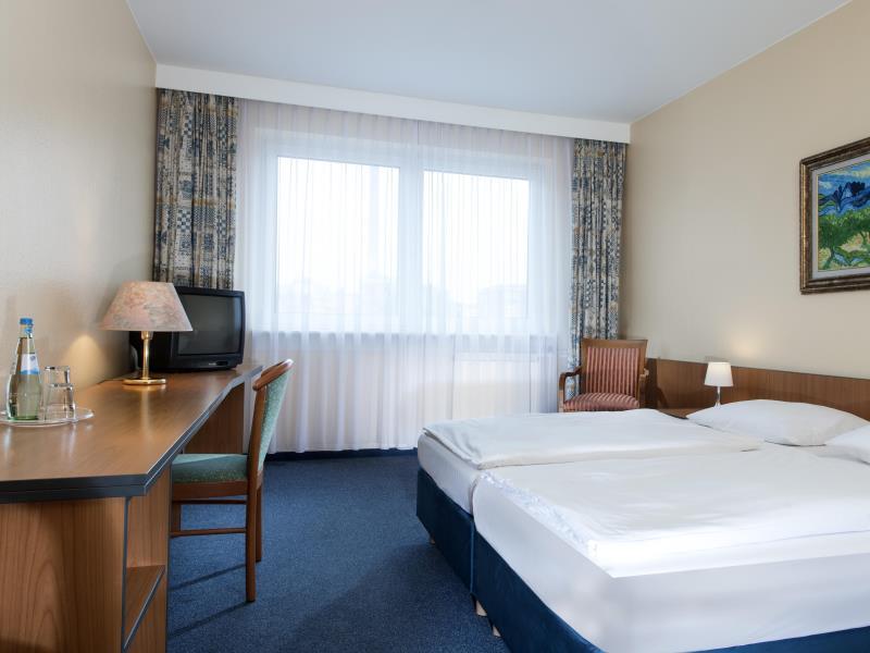 TRYP