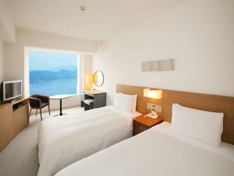 Hiroshima-Luxury