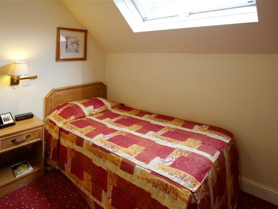 Single Room - Free WiFi access