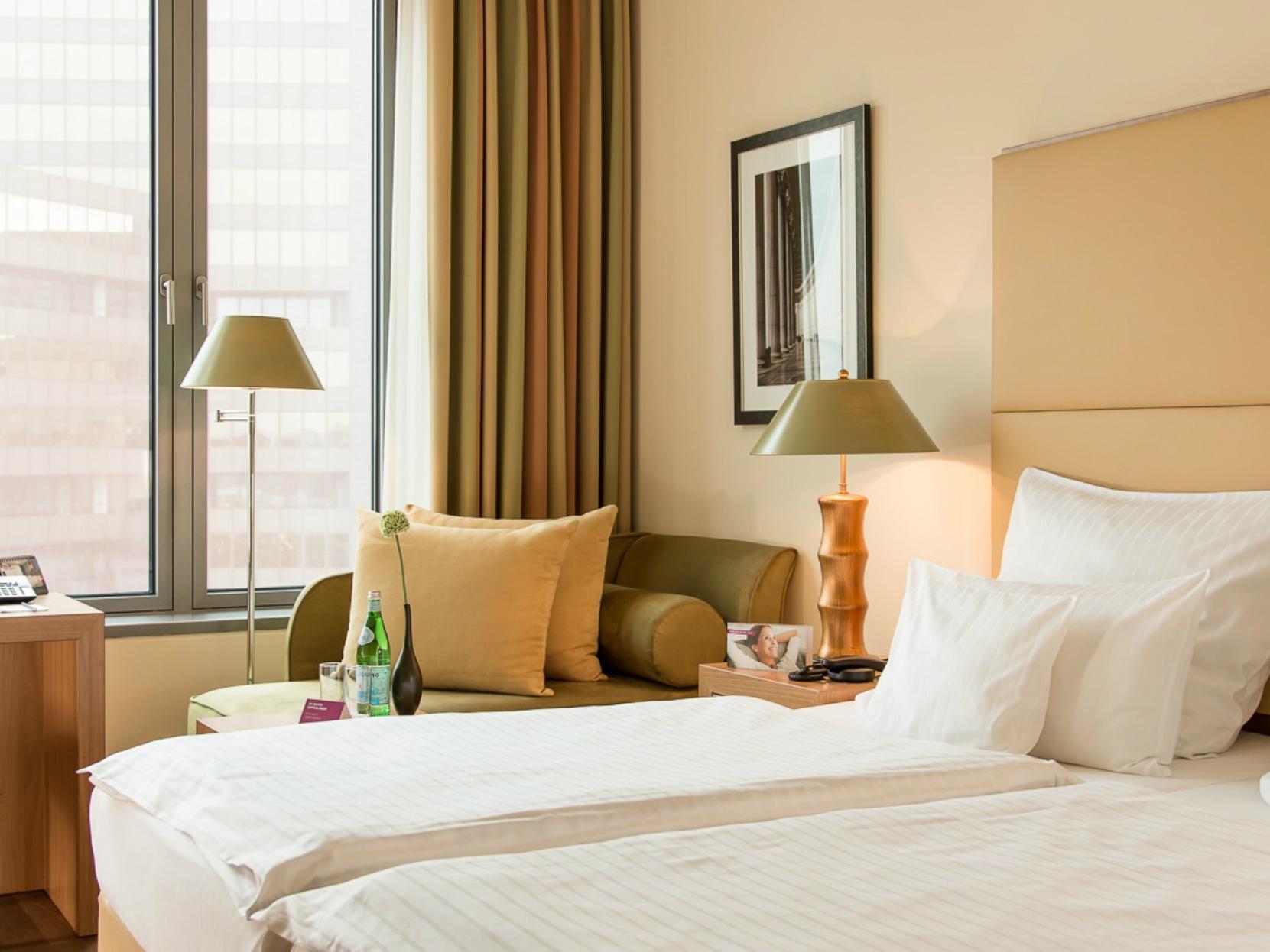Superior Queen Room - Best price guarantee