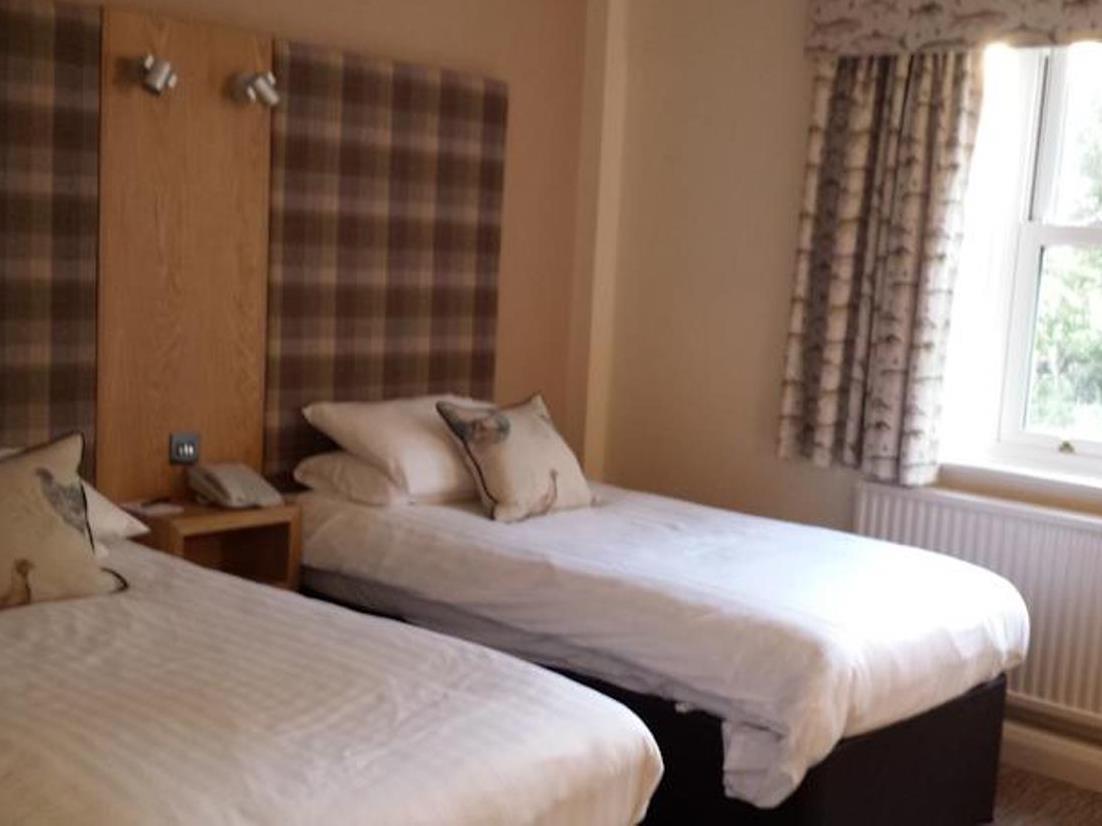 Hotel-Advanced