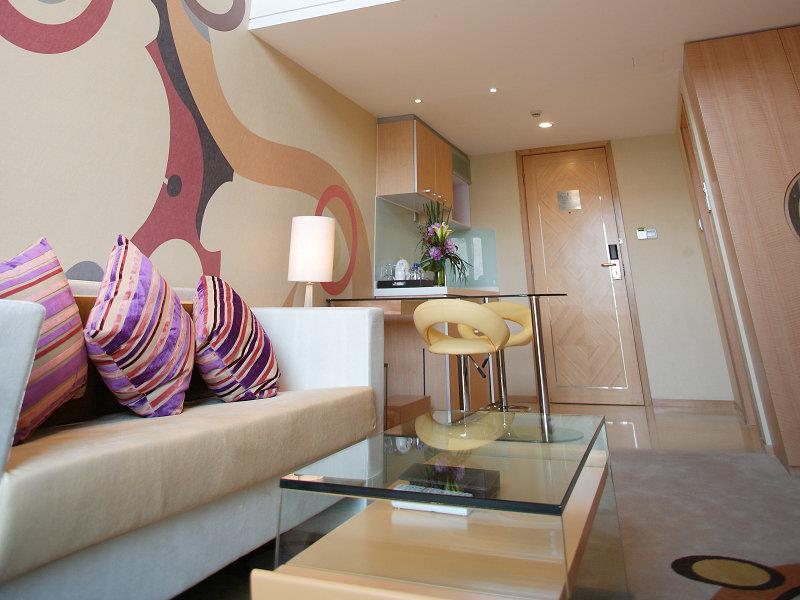 Loft Suite King Bed with 1 or 2  BBF - Free WiFi access - Breakfast included