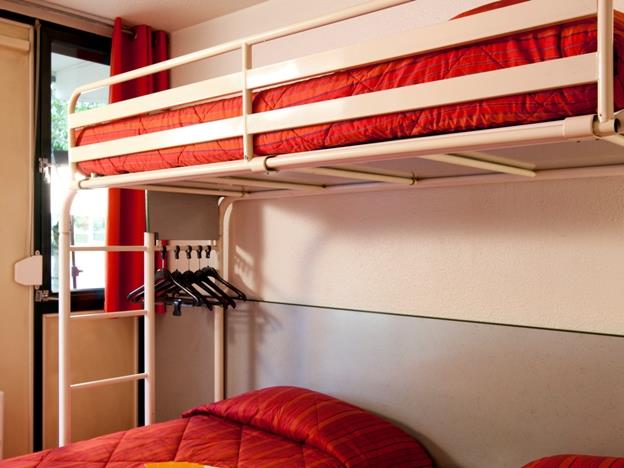 Triple Room - 3 Single Beds - Free WiFi access