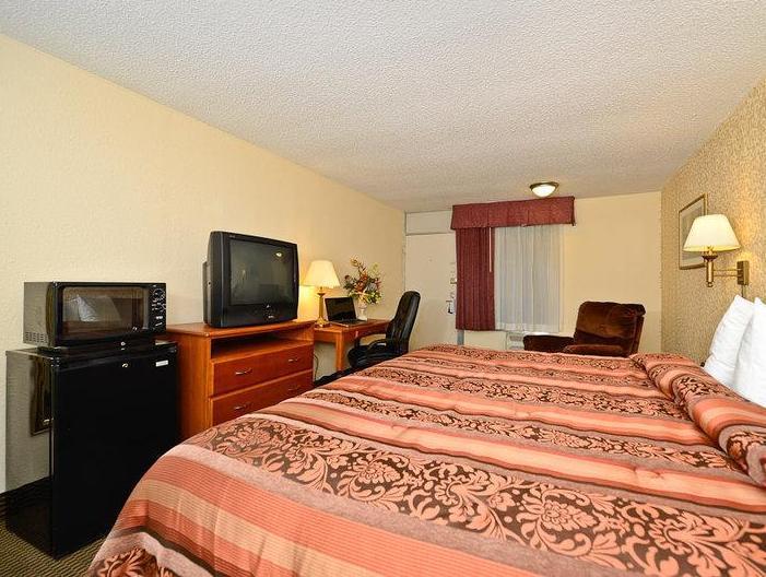 Best Western Airport America FAQ 2016, What facilities are there in Best Western Airport America 2016, What Languages Spoken are Supported in Best Western Airport America 2016, Which payment cards are accepted in Best Western Airport America , America Best Western Airport room facilities and services Q&A 2016, America Best Western Airport online booking services 2016, America Best Western Airport address 2016, America Best Western Airport telephone number 2016,America Best Western Airport map 2016, America Best Western Airport traffic guide 2016, how to go America Best Western Airport, America Best Western Airport booking online 2016, America Best Western Airport room types 2016.