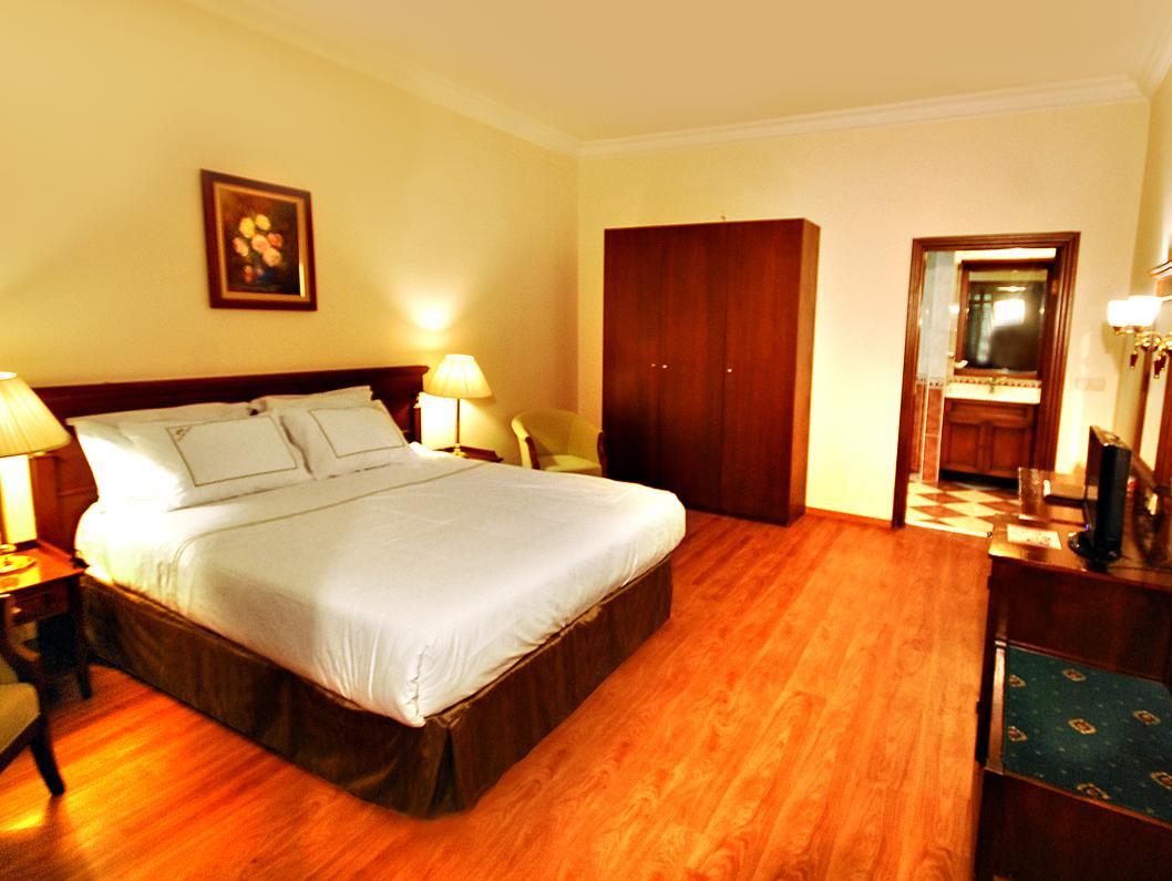 Golden Crown Hotel Istanbul FAQ 2017, What facilities are there in Golden Crown Hotel Istanbul 2017, What Languages Spoken are Supported in Golden Crown Hotel Istanbul 2017, Which payment cards are accepted in Golden Crown Hotel Istanbul , Istanbul Golden Crown Hotel room facilities and services Q&A 2017, Istanbul Golden Crown Hotel online booking services 2017, Istanbul Golden Crown Hotel address 2017, Istanbul Golden Crown Hotel telephone number 2017,Istanbul Golden Crown Hotel map 2017, Istanbul Golden Crown Hotel traffic guide 2017, how to go Istanbul Golden Crown Hotel, Istanbul Golden Crown Hotel booking online 2017, Istanbul Golden Crown Hotel room types 2017.