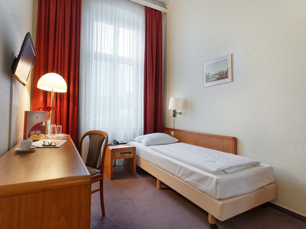 Standard Single Room - Free WiFi access
