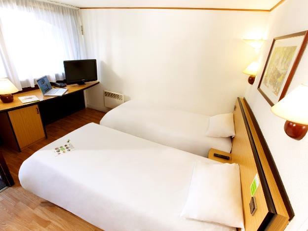 Twin Room and Junior bed - Free WiFi access