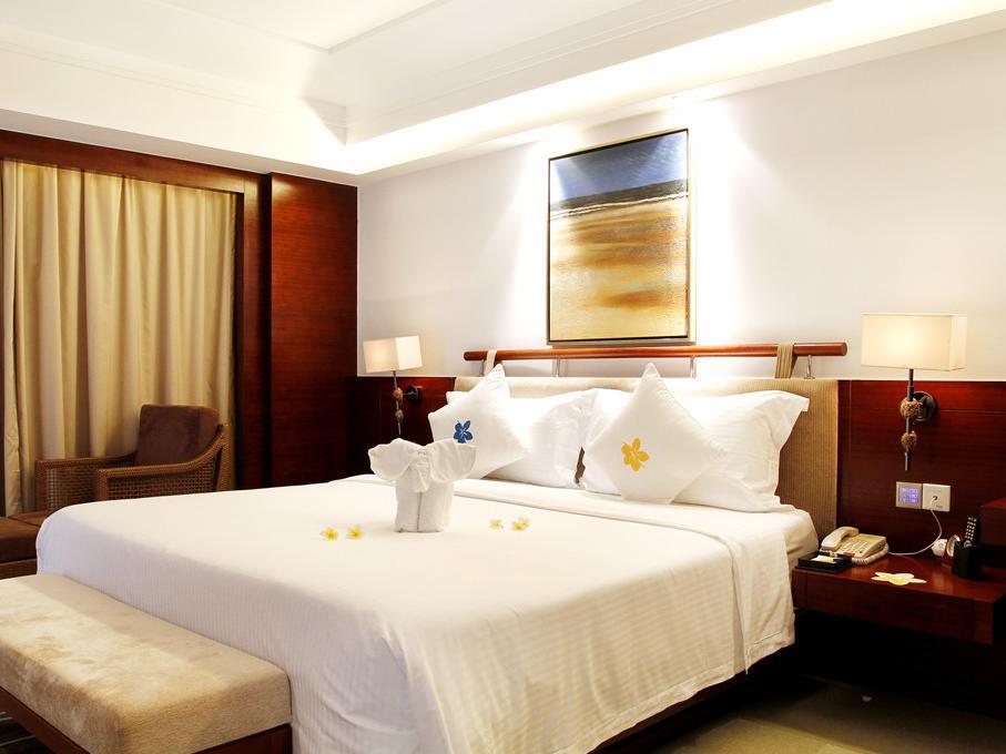 Deluxe Suite Sea View - Breakfast included
