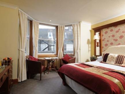 Small Double Room - Breakfast included