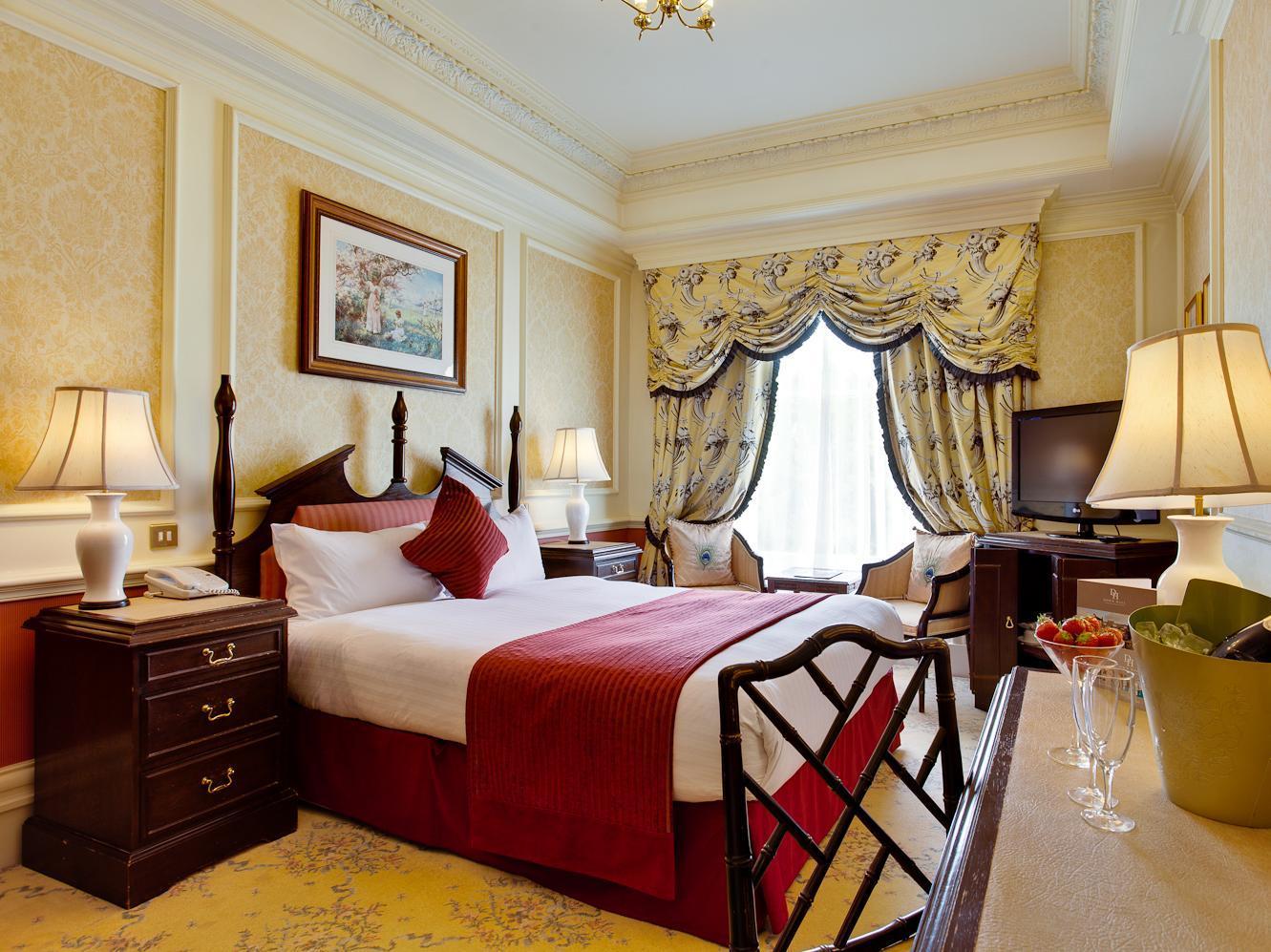 Classic Double-Room Only - Best price guarantee