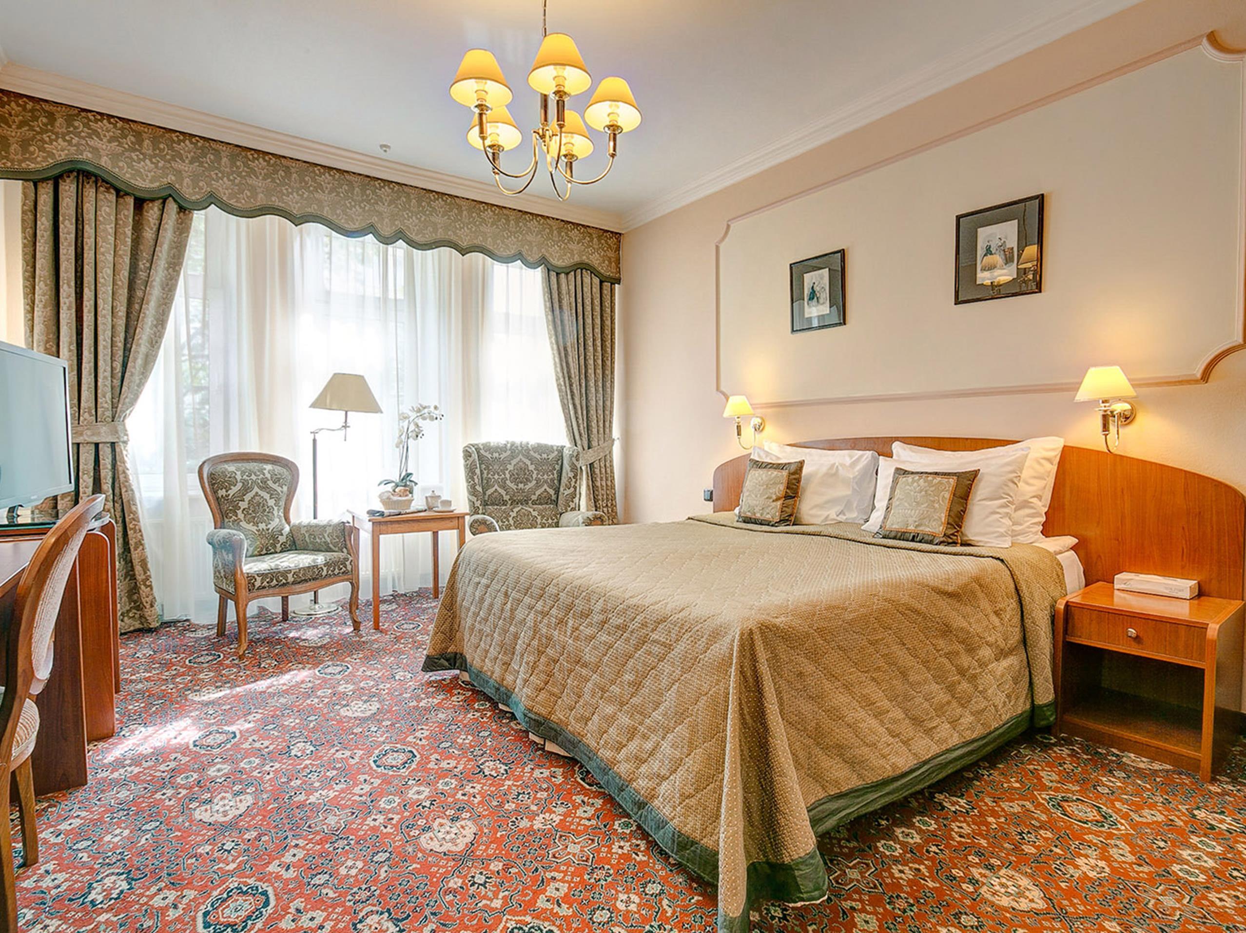 Superior Room With Breakfast - Free WiFi access - Breakfast included