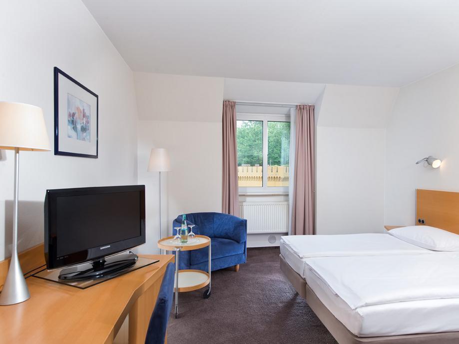 Wyndham Garden Hotel Potsdam Germany
 FAQ 2016, What facilities are there in Wyndham Garden Hotel Potsdam Germany
 2016, What Languages Spoken are Supported in Wyndham Garden Hotel Potsdam Germany
 2016, Which payment cards are accepted in Wyndham Garden Hotel Potsdam Germany
 , Germany
 Wyndham Garden Hotel Potsdam room facilities and services Q&A 2016, Germany
 Wyndham Garden Hotel Potsdam online booking services 2016, Germany
 Wyndham Garden Hotel Potsdam address 2016, Germany
 Wyndham Garden Hotel Potsdam telephone number 2016,Germany
 Wyndham Garden Hotel Potsdam map 2016, Germany
 Wyndham Garden Hotel Potsdam traffic guide 2016, how to go Germany
 Wyndham Garden Hotel Potsdam, Germany
 Wyndham Garden Hotel Potsdam booking online 2016, Germany
 Wyndham Garden Hotel Potsdam room types 2016.