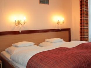 Tisza Hotel Szeged FAQ 2017, What facilities are there in Tisza Hotel Szeged 2017, What Languages Spoken are Supported in Tisza Hotel Szeged 2017, Which payment cards are accepted in Tisza Hotel Szeged , Szeged Tisza Hotel room facilities and services Q&A 2017, Szeged Tisza Hotel online booking services 2017, Szeged Tisza Hotel address 2017, Szeged Tisza Hotel telephone number 2017,Szeged Tisza Hotel map 2017, Szeged Tisza Hotel traffic guide 2017, how to go Szeged Tisza Hotel, Szeged Tisza Hotel booking online 2017, Szeged Tisza Hotel room types 2017.