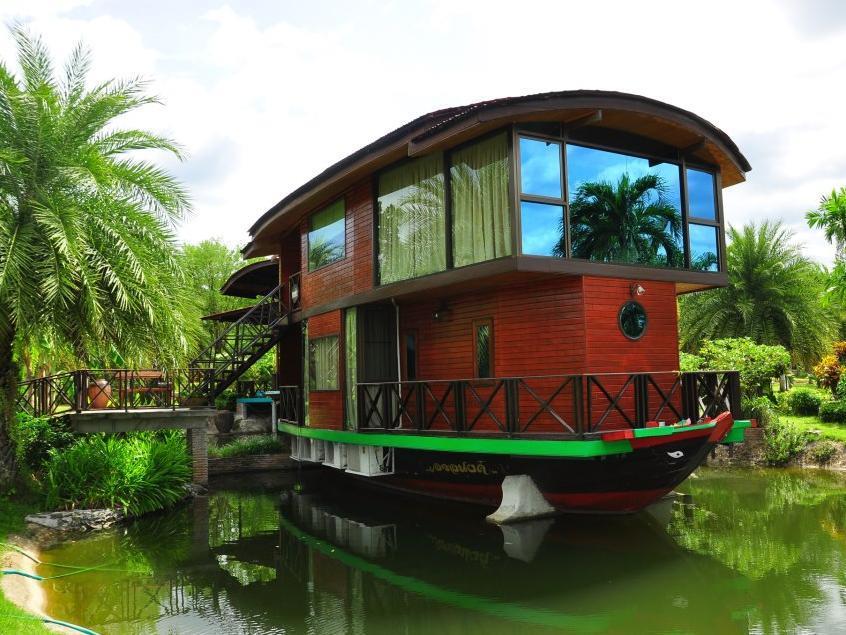 Resort's