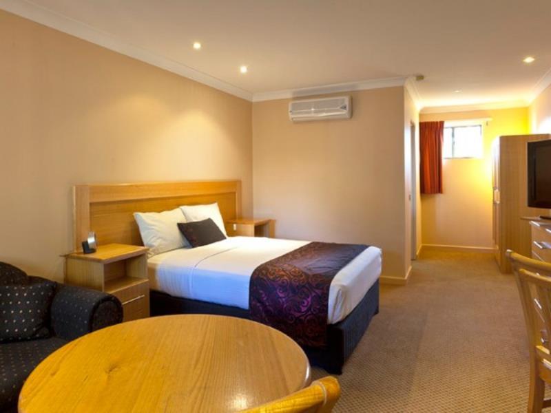 Best Western Sunseeker Motor Inn Australia FAQ 2017, What facilities are there in Best Western Sunseeker Motor Inn Australia 2017, What Languages Spoken are Supported in Best Western Sunseeker Motor Inn Australia 2017, Which payment cards are accepted in Best Western Sunseeker Motor Inn Australia , Australia Best Western Sunseeker Motor Inn room facilities and services Q&A 2017, Australia Best Western Sunseeker Motor Inn online booking services 2017, Australia Best Western Sunseeker Motor Inn address 2017, Australia Best Western Sunseeker Motor Inn telephone number 2017,Australia Best Western Sunseeker Motor Inn map 2017, Australia Best Western Sunseeker Motor Inn traffic guide 2017, how to go Australia Best Western Sunseeker Motor Inn, Australia Best Western Sunseeker Motor Inn booking online 2017, Australia Best Western Sunseeker Motor Inn room types 2017.