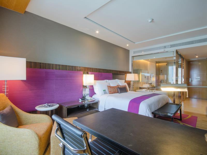 Executive Club Room - Free WiFi access - Breakfast included