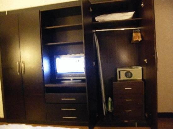 Tulip Creek Hotel Apartments Emirate of Dubai FAQ 2016, What facilities are there in Tulip Creek Hotel Apartments Emirate of Dubai 2016, What Languages Spoken are Supported in Tulip Creek Hotel Apartments Emirate of Dubai 2016, Which payment cards are accepted in Tulip Creek Hotel Apartments Emirate of Dubai , Emirate of Dubai Tulip Creek Hotel Apartments room facilities and services Q&A 2016, Emirate of Dubai Tulip Creek Hotel Apartments online booking services 2016, Emirate of Dubai Tulip Creek Hotel Apartments address 2016, Emirate of Dubai Tulip Creek Hotel Apartments telephone number 2016,Emirate of Dubai Tulip Creek Hotel Apartments map 2016, Emirate of Dubai Tulip Creek Hotel Apartments traffic guide 2016, how to go Emirate of Dubai Tulip Creek Hotel Apartments, Emirate of Dubai Tulip Creek Hotel Apartments booking online 2016, Emirate of Dubai Tulip Creek Hotel Apartments room types 2016.