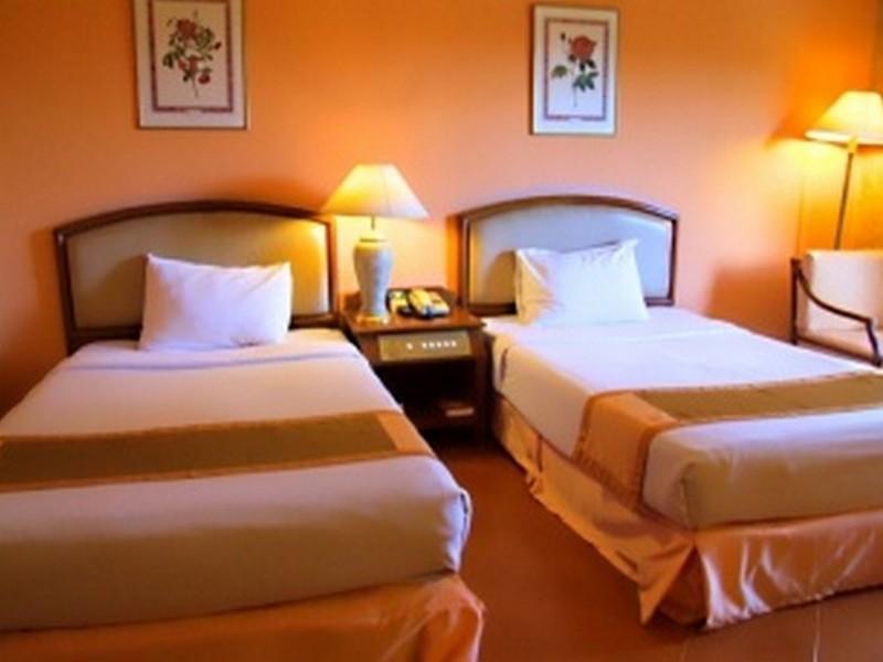 Superior With Breakfast - Free WiFi access - Breakfast included