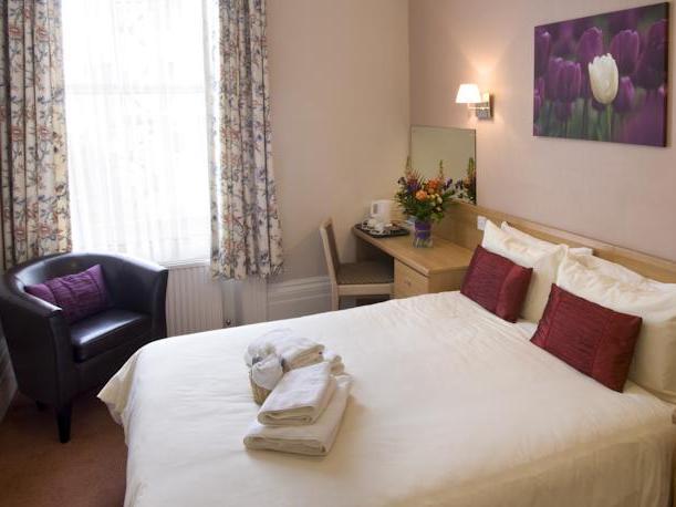 Economy Double or Twin Room - Free WiFi access - Breakfast included