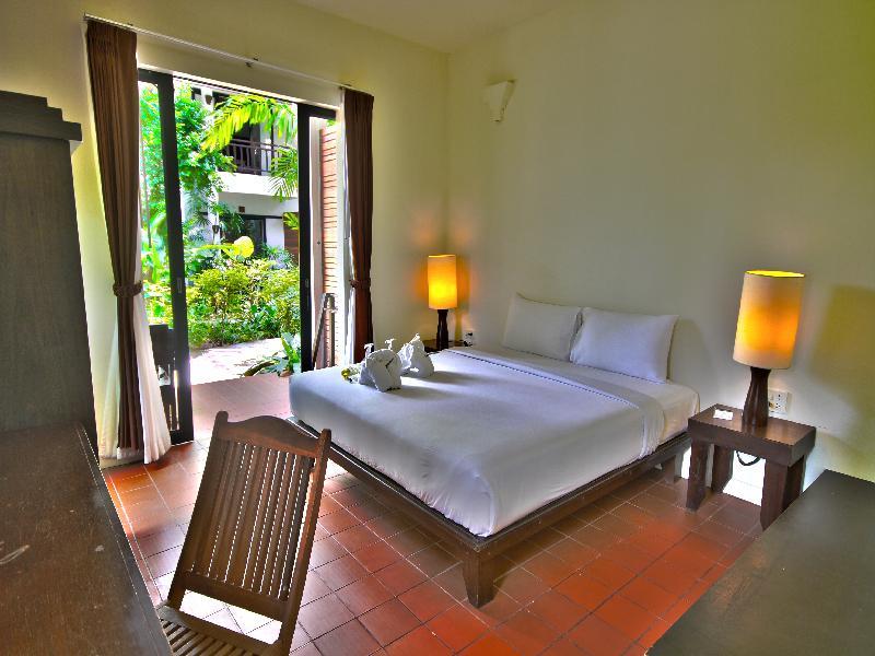 Deluxe With Breakfast - Free WiFi access - Breakfast included