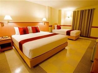 Deluxe Triple (Room Only) - Free WiFi access