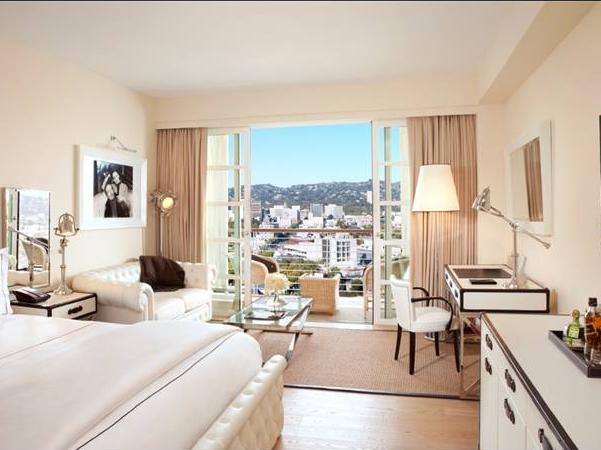 Hotel-Signature