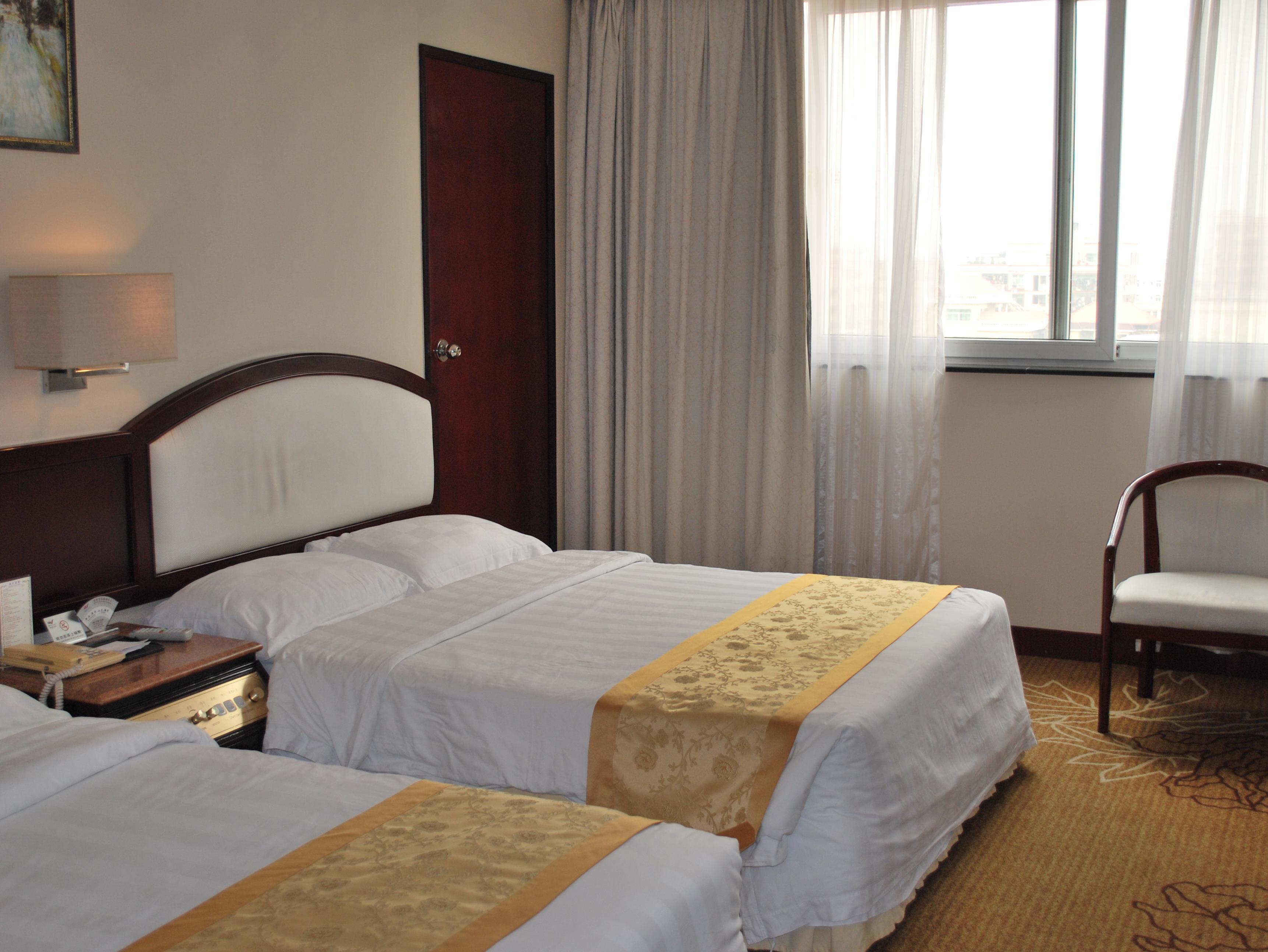 Business Twin Room - Breakfast included