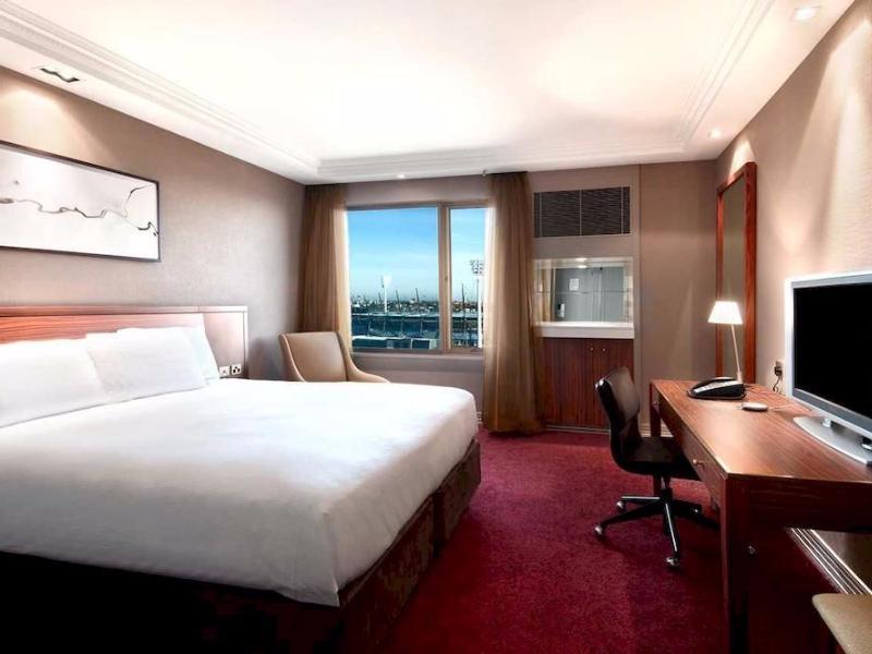 Deluxe Room King High Floor Best Unrestricted Rate - Best price guarantee