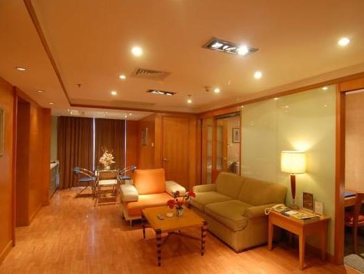 3-Bedroom Suite Include 1 breakfast - Free WiFi access - Breakfast included