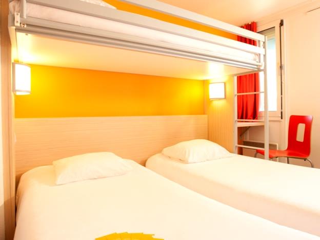 Triple Room - 3 single beds - Best price guarantee