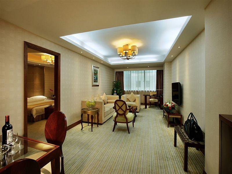 Room(With